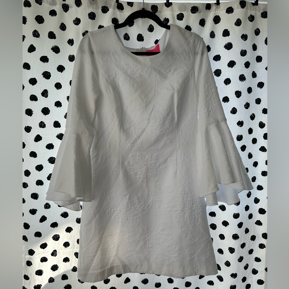 Lilly Pulitzer Kayla Stretch Dress White Mini bell sleeve size 10